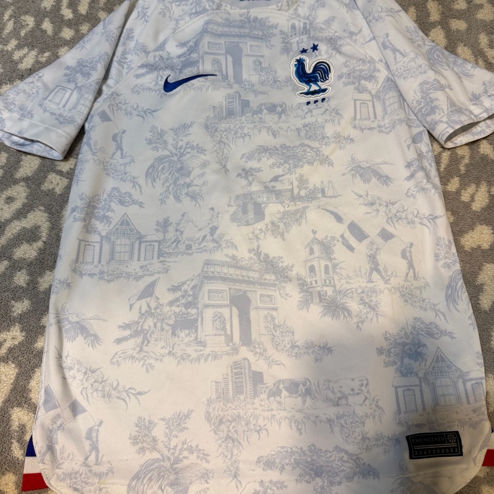 Nike France Away 2022 White and Blue Graphic Soccer Jersey YM